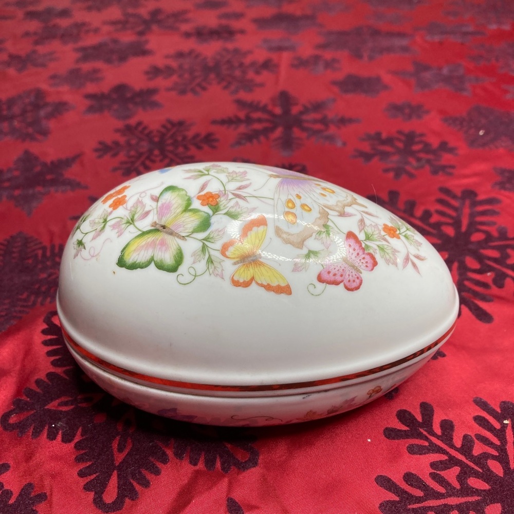 VTG Avon Butterfly Floral Egg Oval 22 K Gold Trimmed Trinket Dish 1974 Easter - Picture 3 of 6